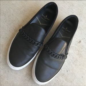 Louis Leeman slip-ons with matte black chain